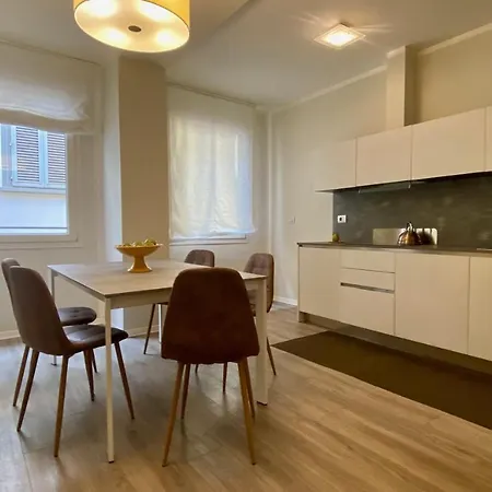 Corso Second Floor Apartment Florence