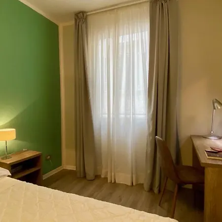 Corso Second Floor Apartment *