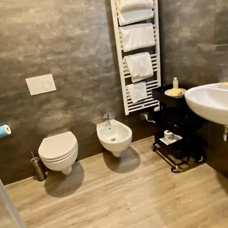 Corso Second Floor فلورنس