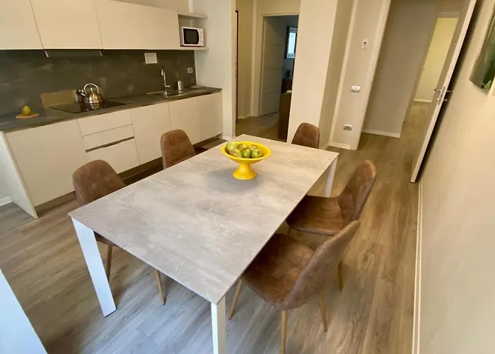 Apartament Corso Second Floor